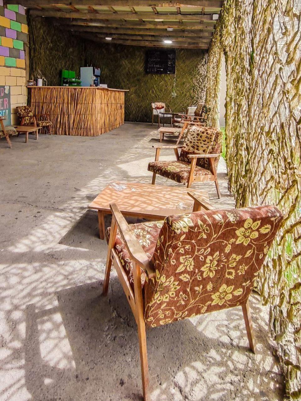 Urban Monkey Tent Hostel & Bar Karakol Ngoại thất bức ảnh
